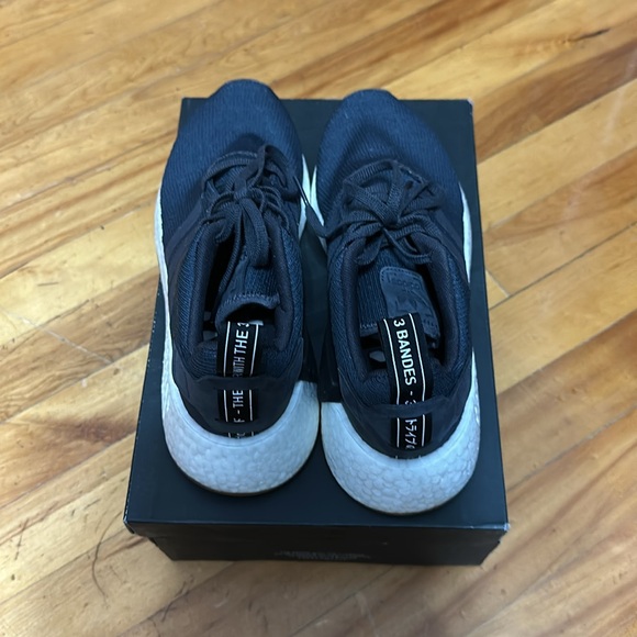 NMD R2 - Picture 4 of 5